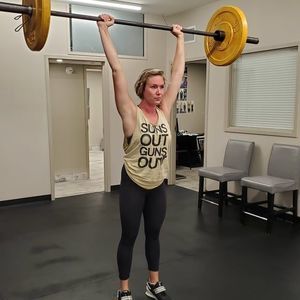 Meet your Posher, Lola